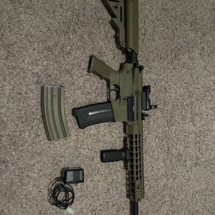 Airsoft Assault Rifle - With Attachments