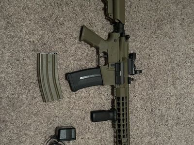 Airsoft Assault Rifle - With Attachments