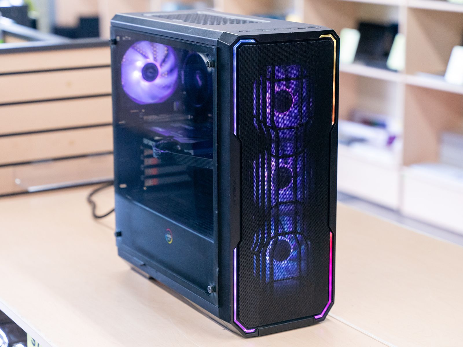 Custom Ryzen 5 5500 Gamer 1TB SSD 32GB RAM RTX 5060 WiFi Bluetooth Windows 11 Gaming Computer