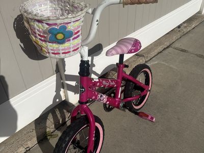 Cute Minnie Mouse 12 Inch Girls Bike