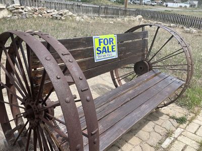 Wagon Wheel Bench