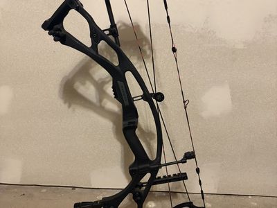 Hoyt Carbon Rx-7