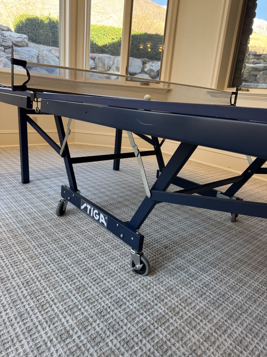 Stiga Ping Pong Table