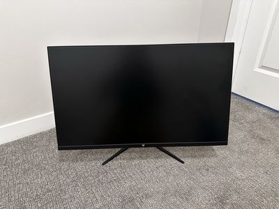 32 inch lightly used gaming monitor
