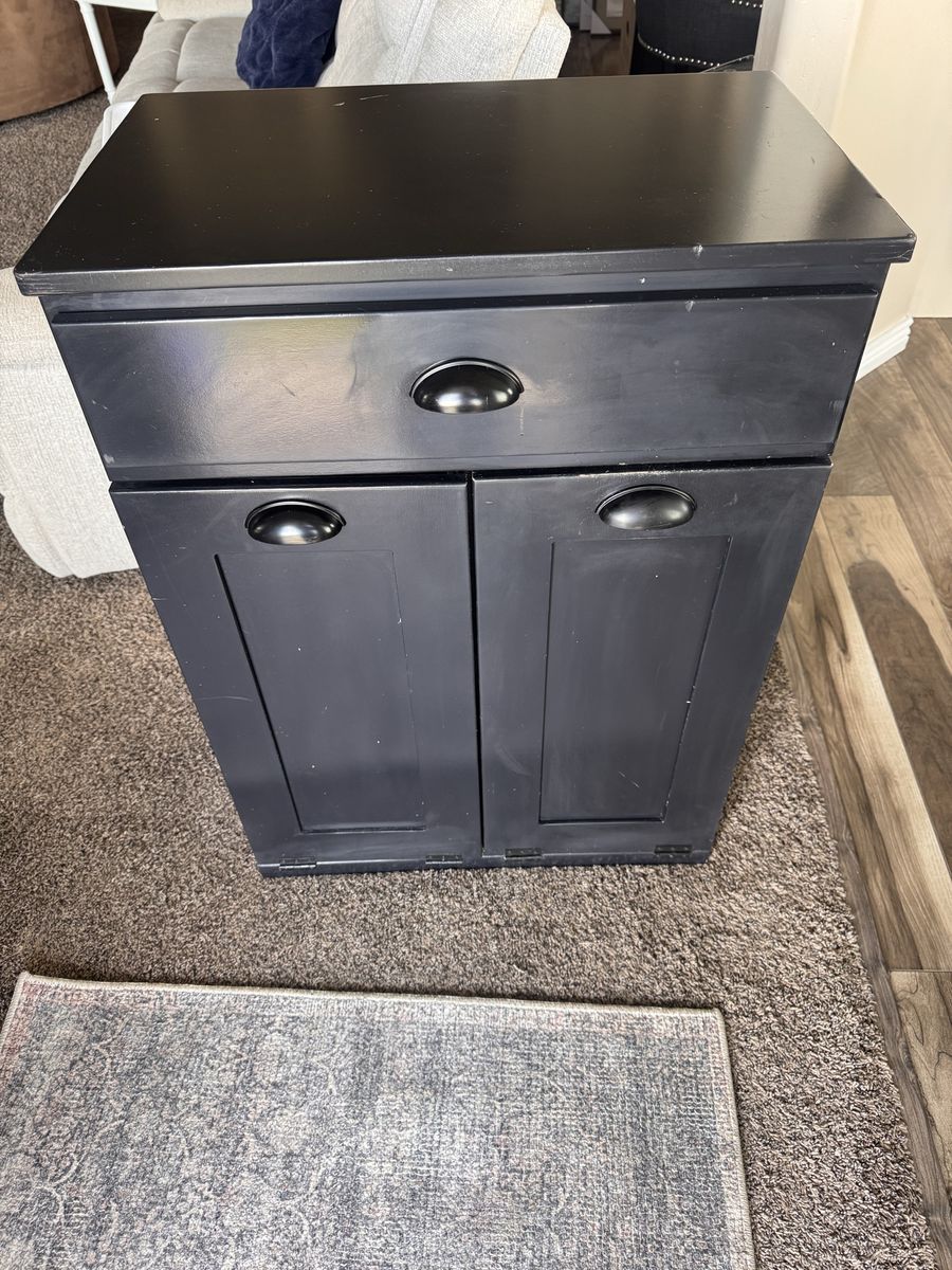 Double door garbage cabinet
