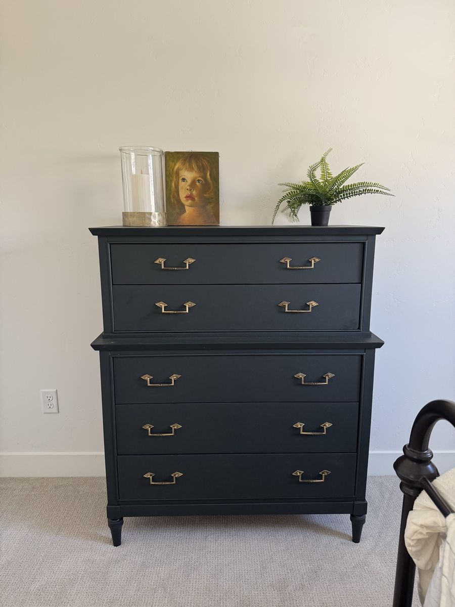 Main image 4