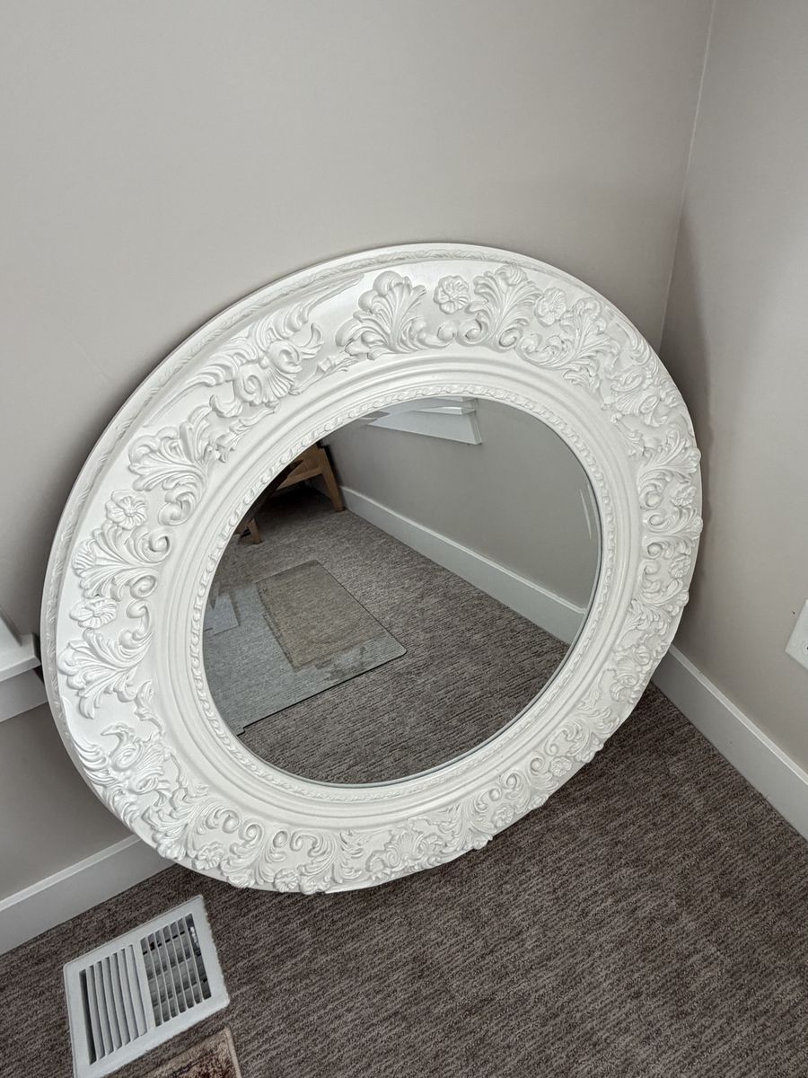 Ornate White Round Wall Mirror - Decorative Baroque Style Frame