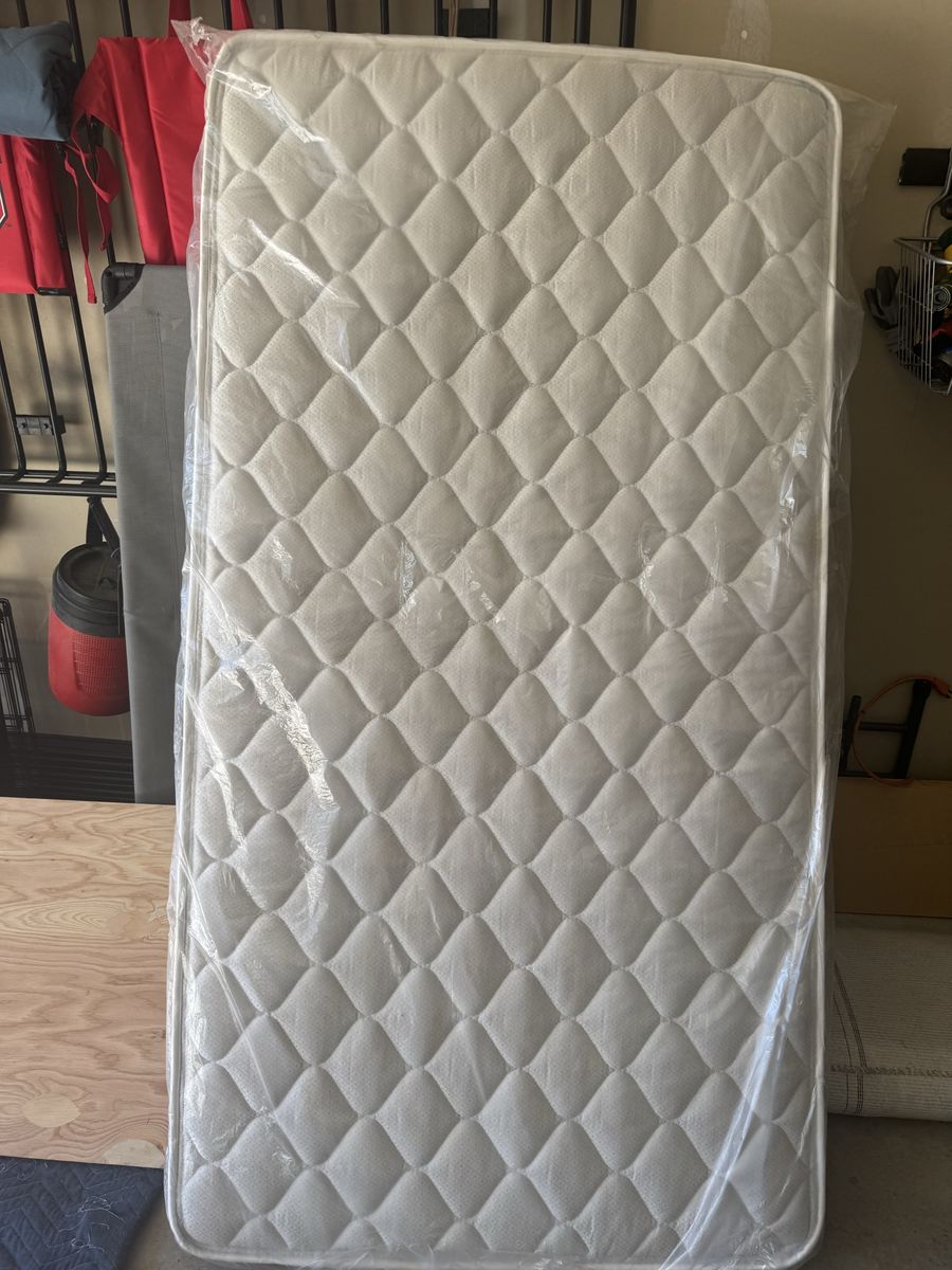 RV loft twin mattress brand new never used. Pulled from Brinkley G Model