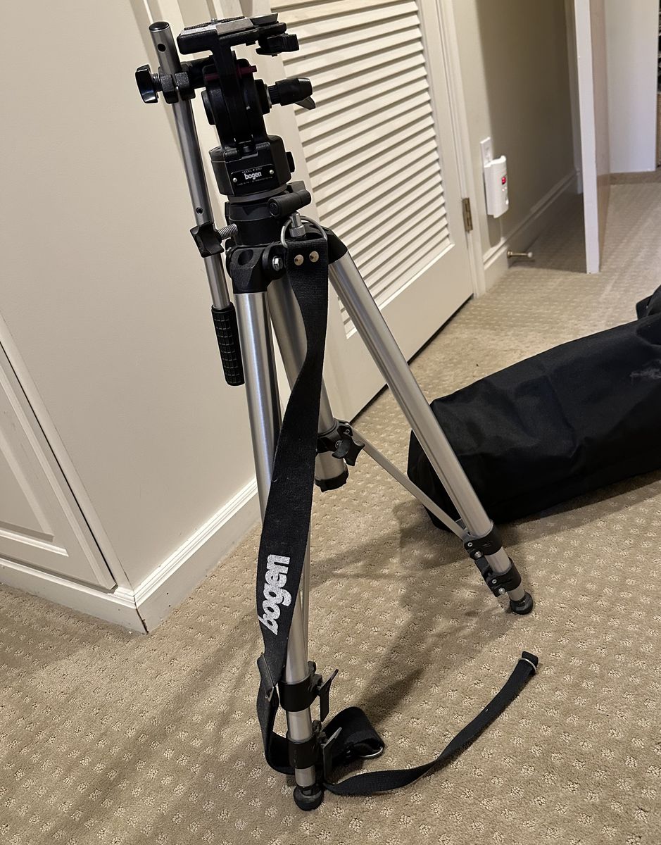 Bogen 3063 Camera Tripod with Head and Carrying Case