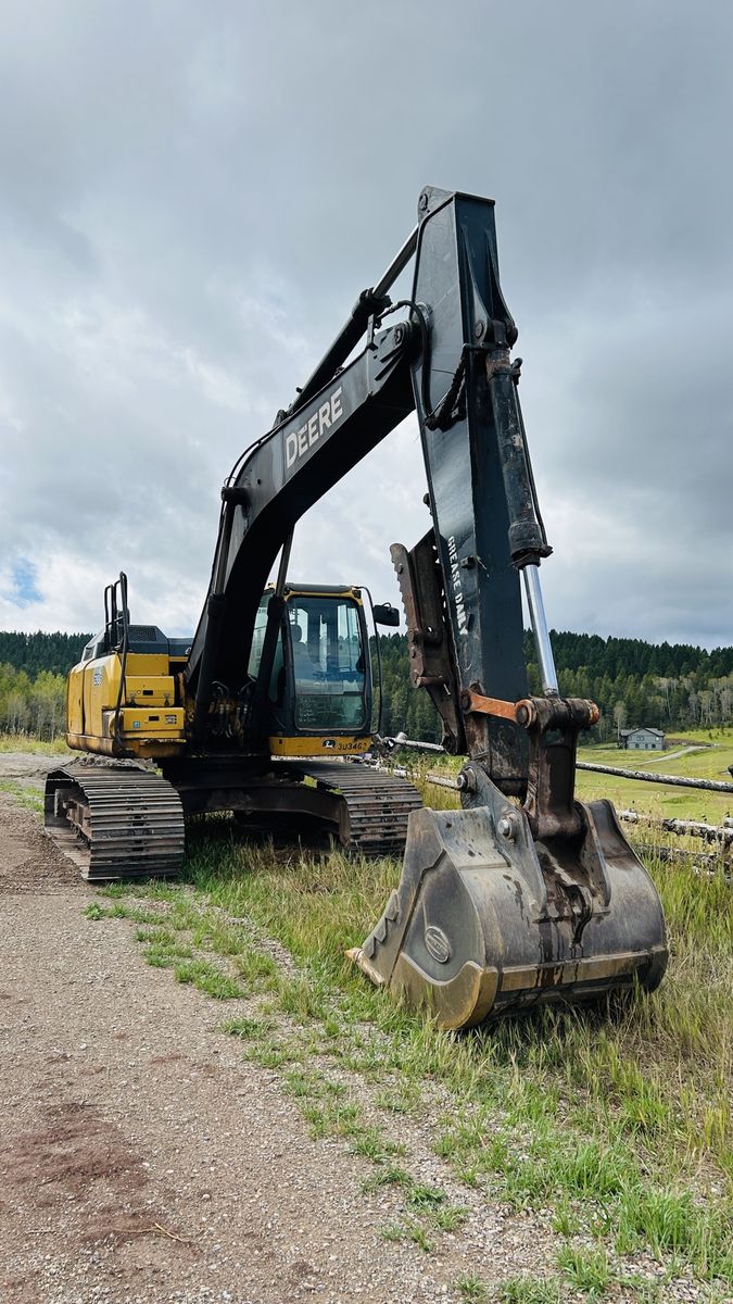 John Deere 210G LC Excavator Tracked Heavy Equipment Used