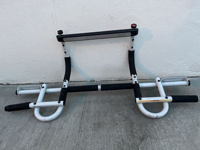 Perfect Fitness Multi-Gym Pro Doorway Pull-Up Bar System