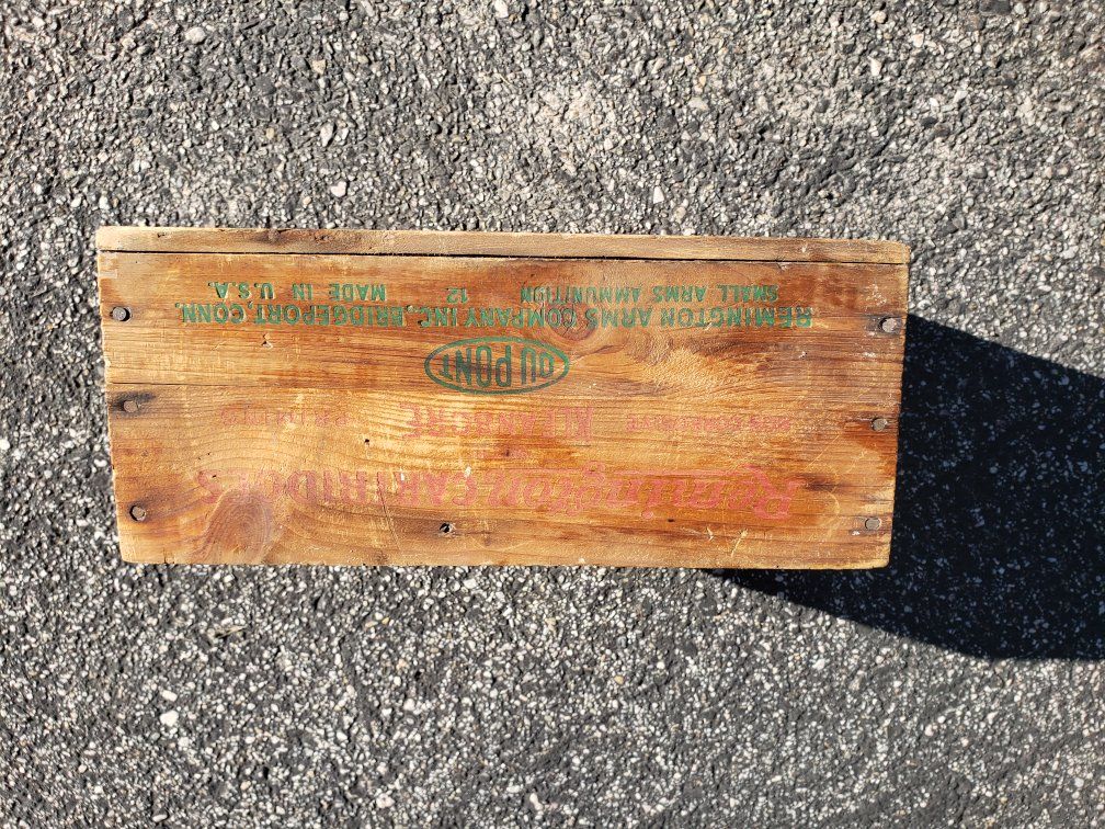 Vintage Remington Arms Kleanbore .22 Long Rifle 10,000 Cartridges Wooden Ammo Crate Box