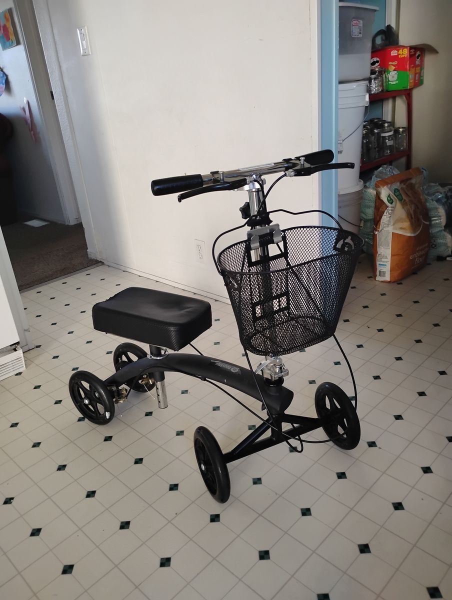 Knee scooter for sale