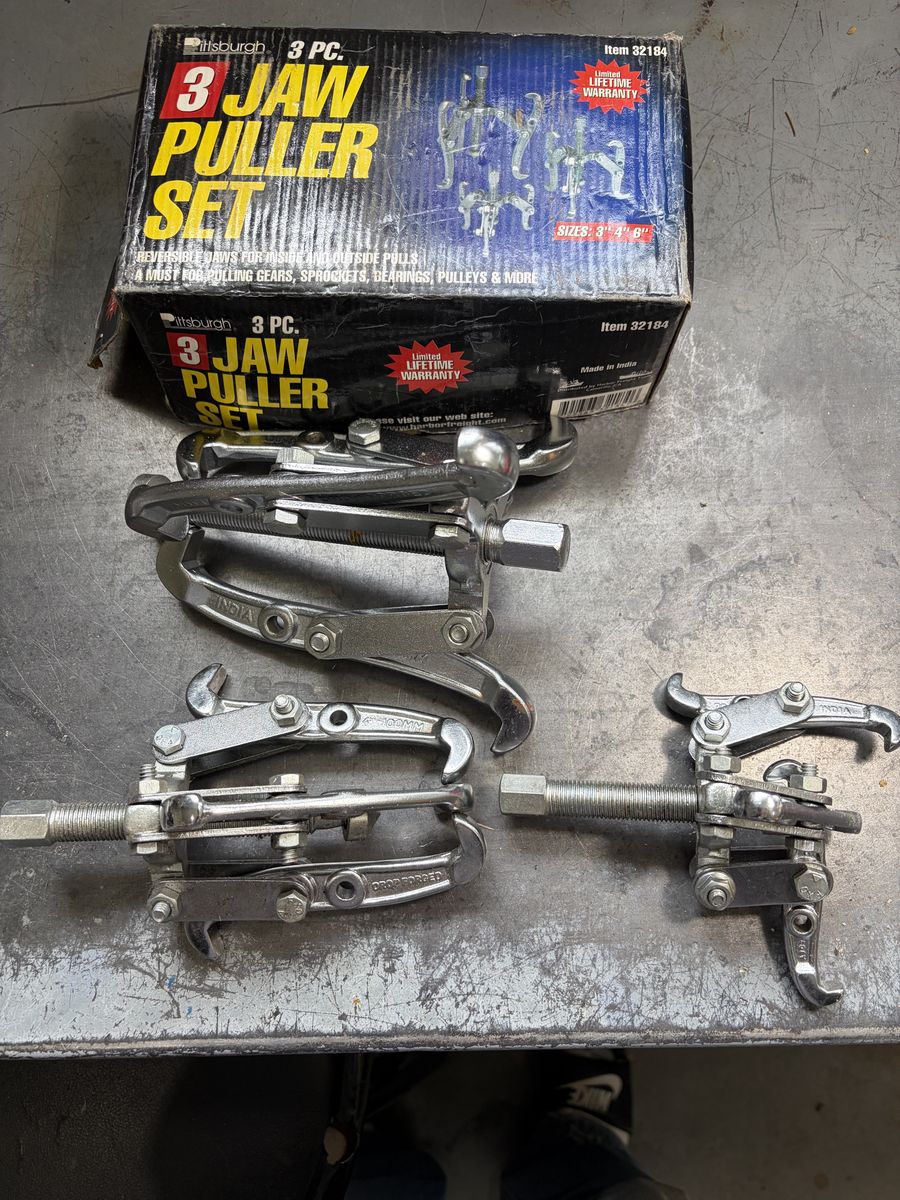 3 Jaw Puller Set 3", 4" & 8" Set