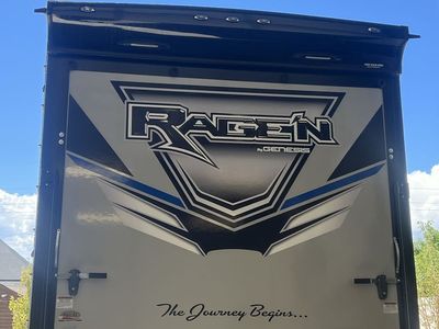 2024 Genesis Supreme Ragen 2418RIKS Toy Hauler