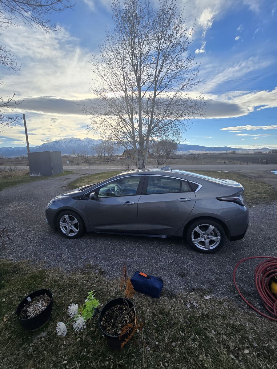 2018 CHEVROLET VOLT LT