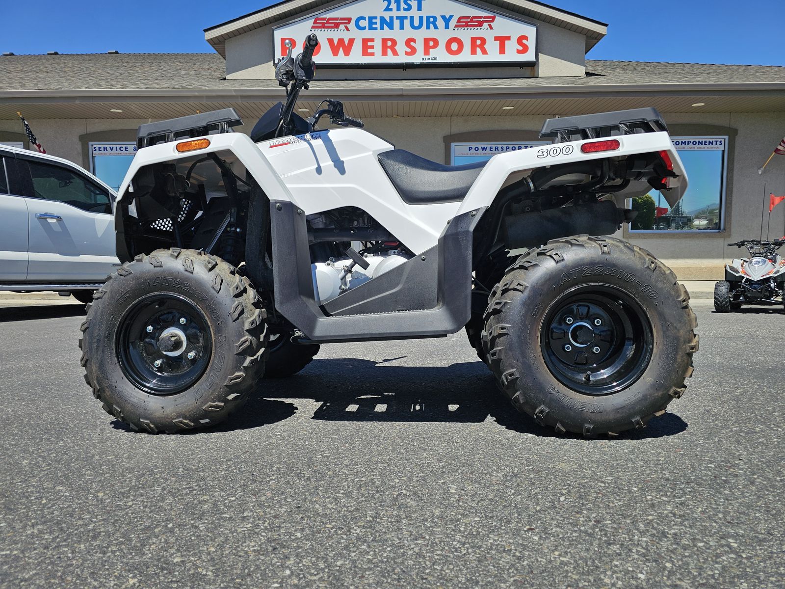 2022 Tracker Off Road 300