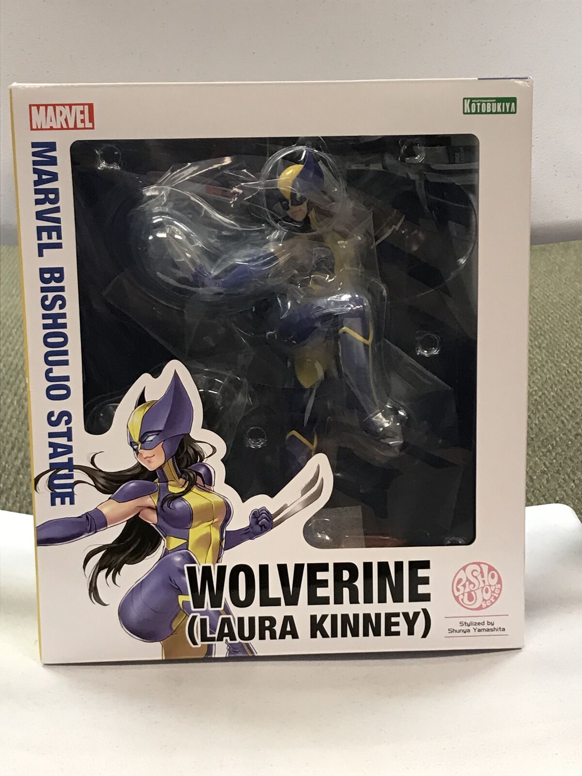 Marvel Wolverine Statue