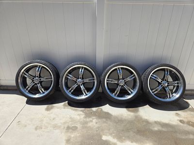 Set of Four 20" Wheels