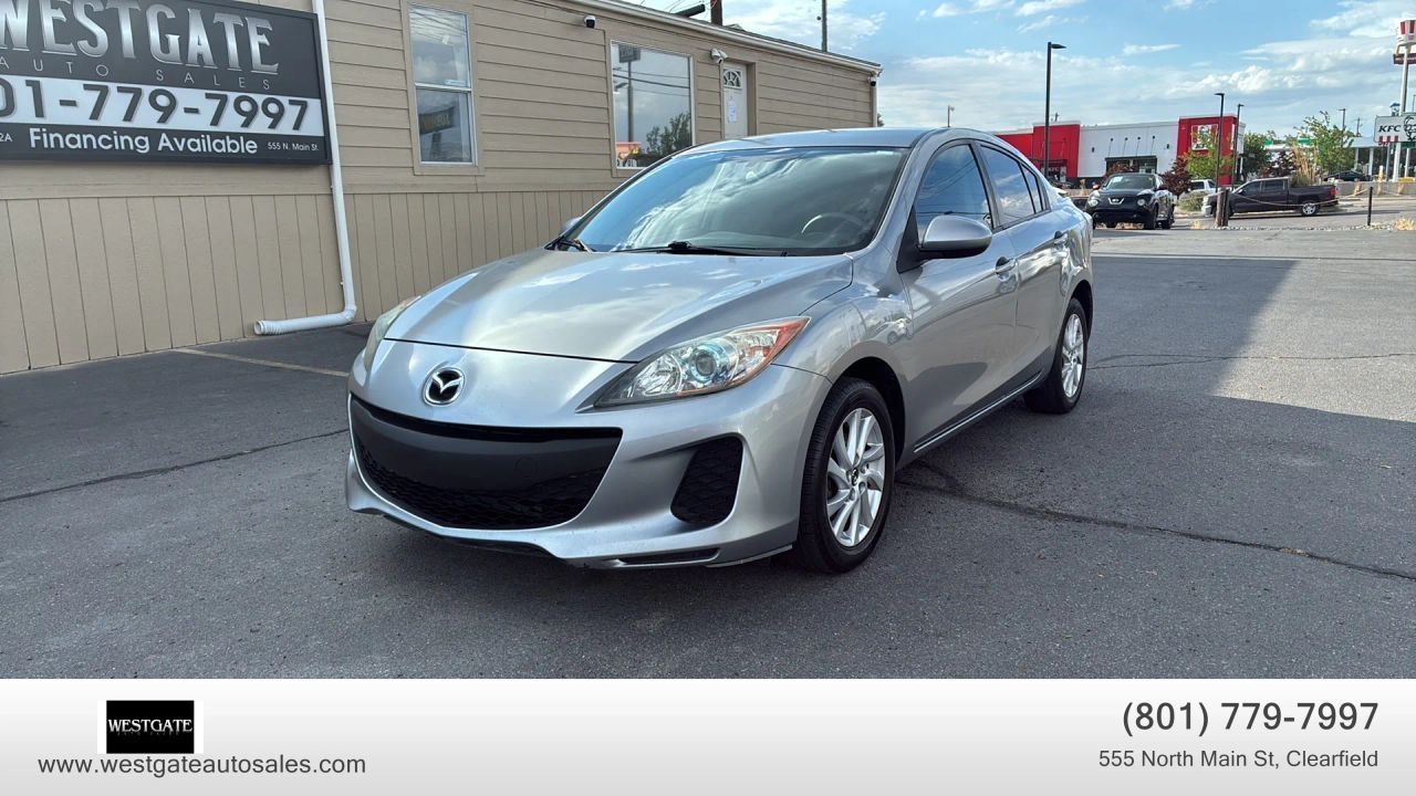 2013 Mazda Mazda3 i Sport