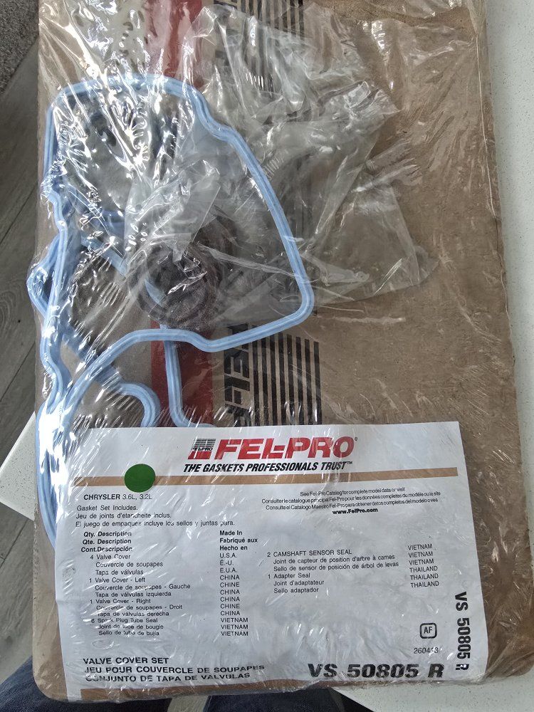 Fel-Pro VS 50805 R Valve Cover Gasket Set for Chrysler 3.6L & 3.2L Engines
