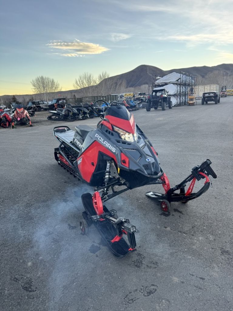 2024 Polaris® 850 PRO RMK Slash 155 Zenith Blue