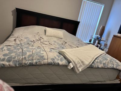 King frame and box springs