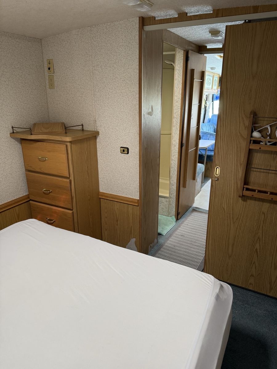 Main image 15