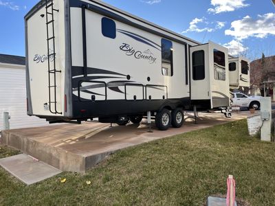 Luxury Fifth Wheel Trailer for Sale - Big Country 2019 HTLD 3950