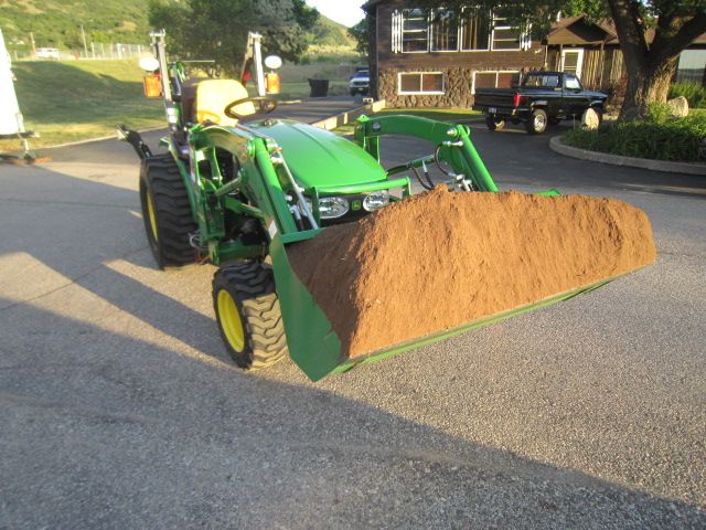 1/3 Yard of Premium Topsoil