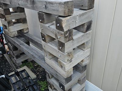 truck camper/shell cap stands