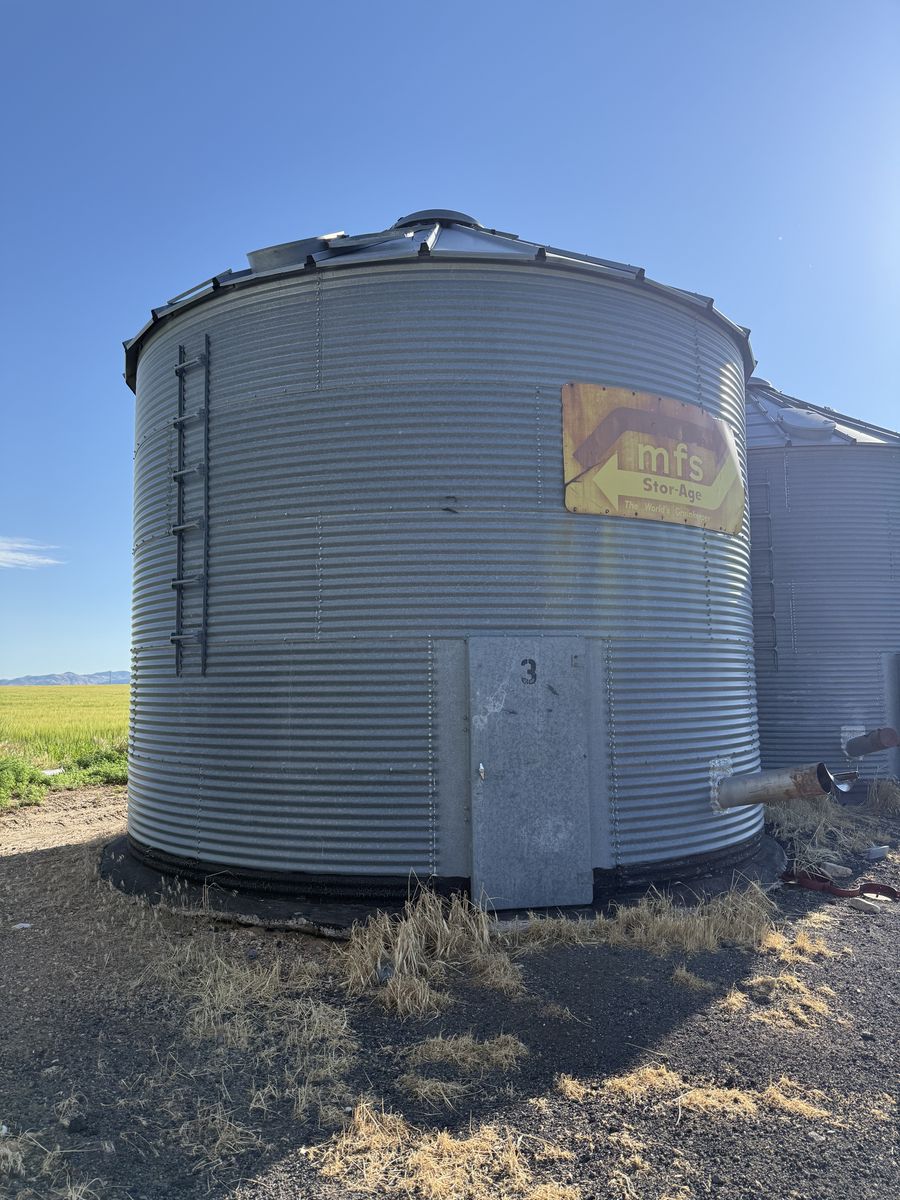 Grain bin / silo