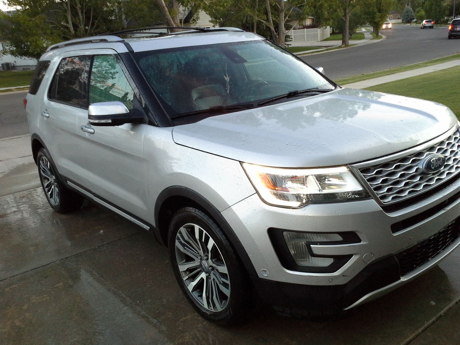 2017 Ford Explorer Platinum