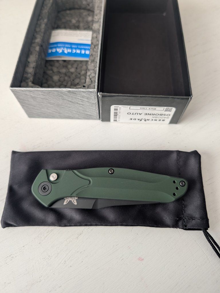 Benchmade 9400BK Osborne Auto Reverse Tanto Pocket Knife - Brand New!