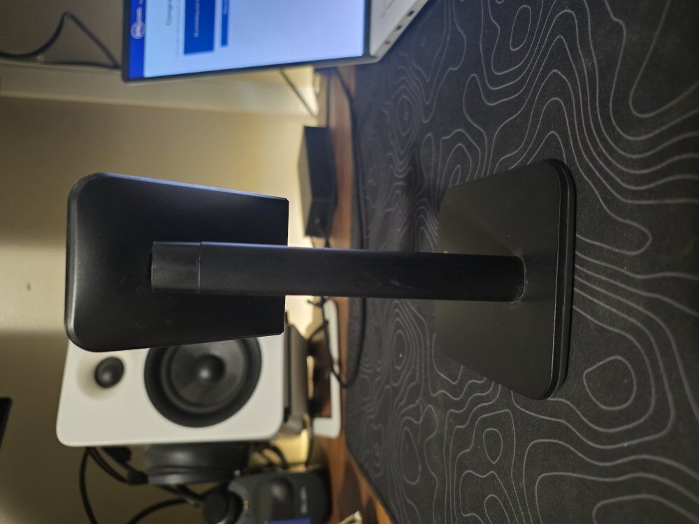 Nulaxy Phone Stand | Black Plastic & Rubber