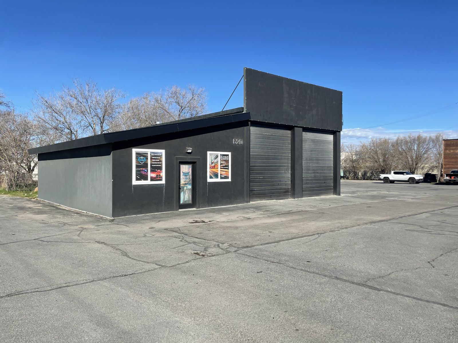 2,500 SF Functional Flex Space – Great for Workshop, Storage, or Operational Use