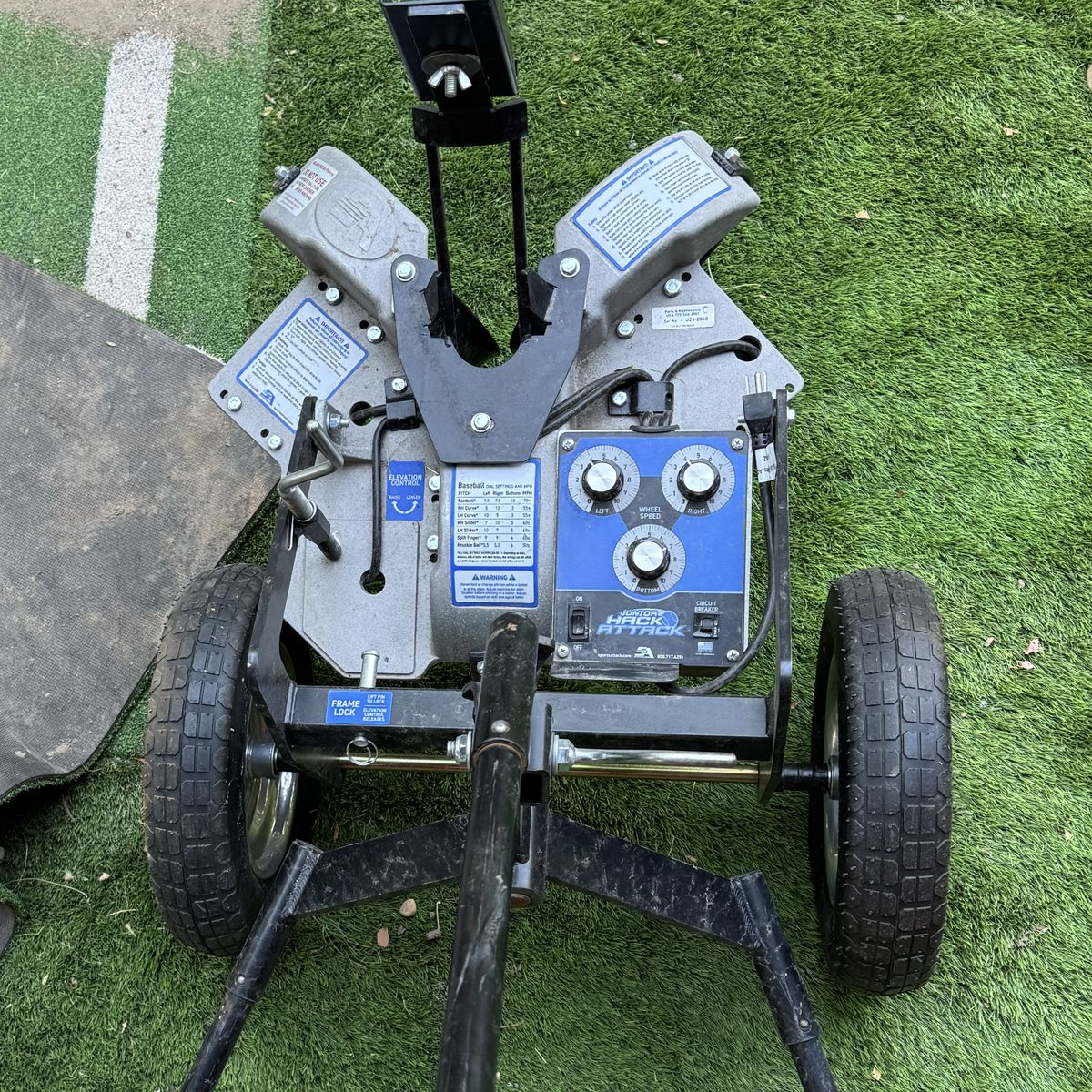 Sports Attack Junior Hack Attack 3-Wheel Machine