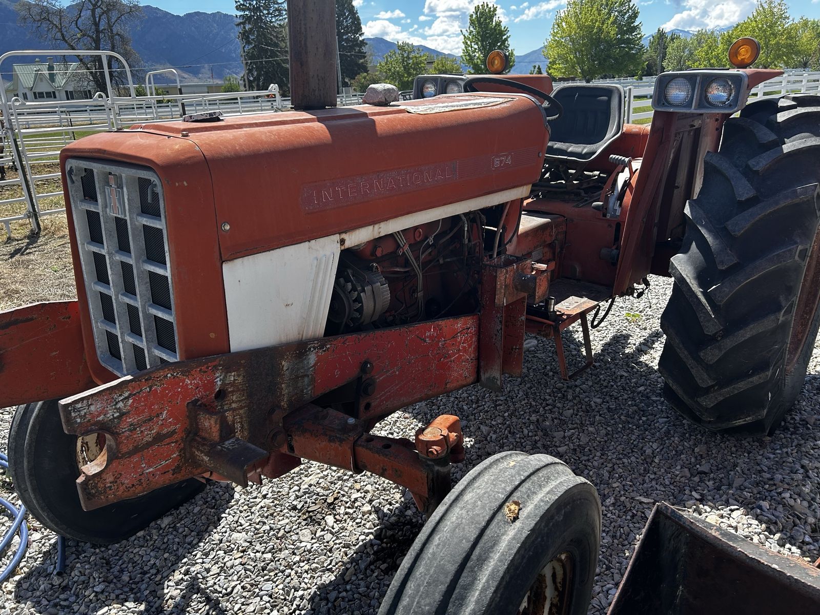 Case 674 Diesel 4 cylinder Tractor with 2250 Loader