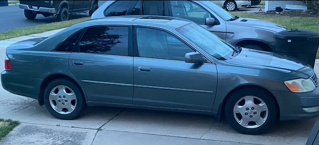 2004 TOYOTA AVALON XLS