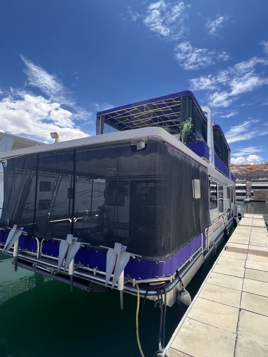 Antelope Point Marina Houseboat *FAMILY MATTERS* Full Vessel
