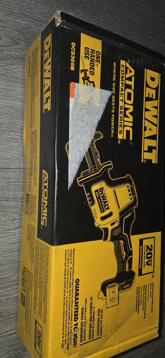 Dewalt Atomic 20V Max Cordless Reciprocating Saw DCS369B (Tool Only)