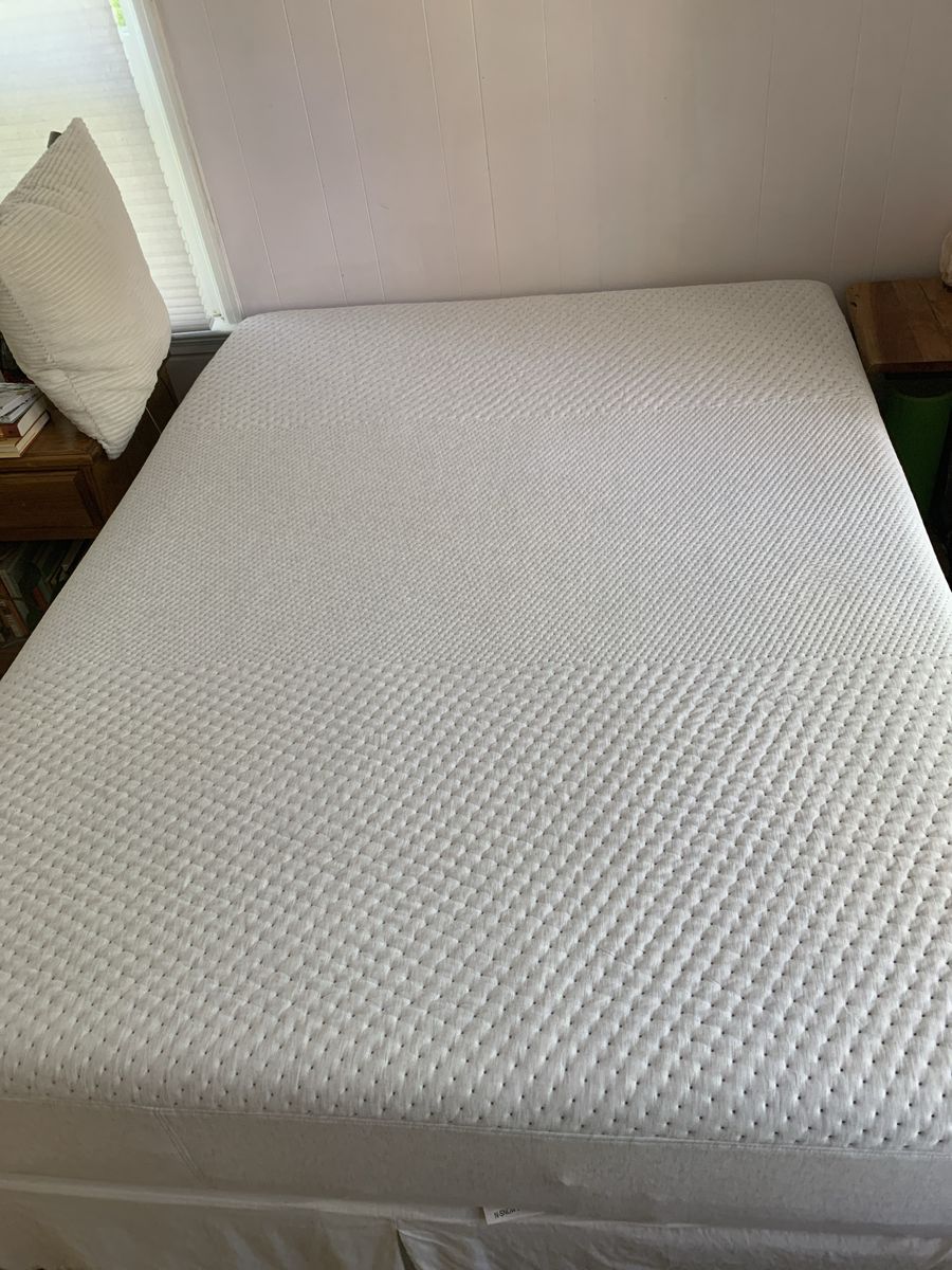 Queen Casper Snow Mattress