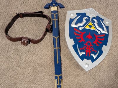 Legend of Zelda Replica Sword & Shield