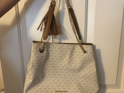 Micheal Kors Bag