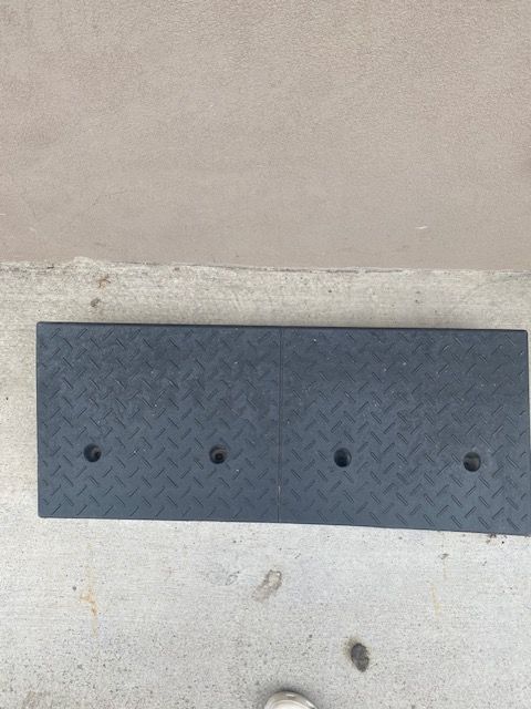 Heavy Duty Rubber Curb Ramp