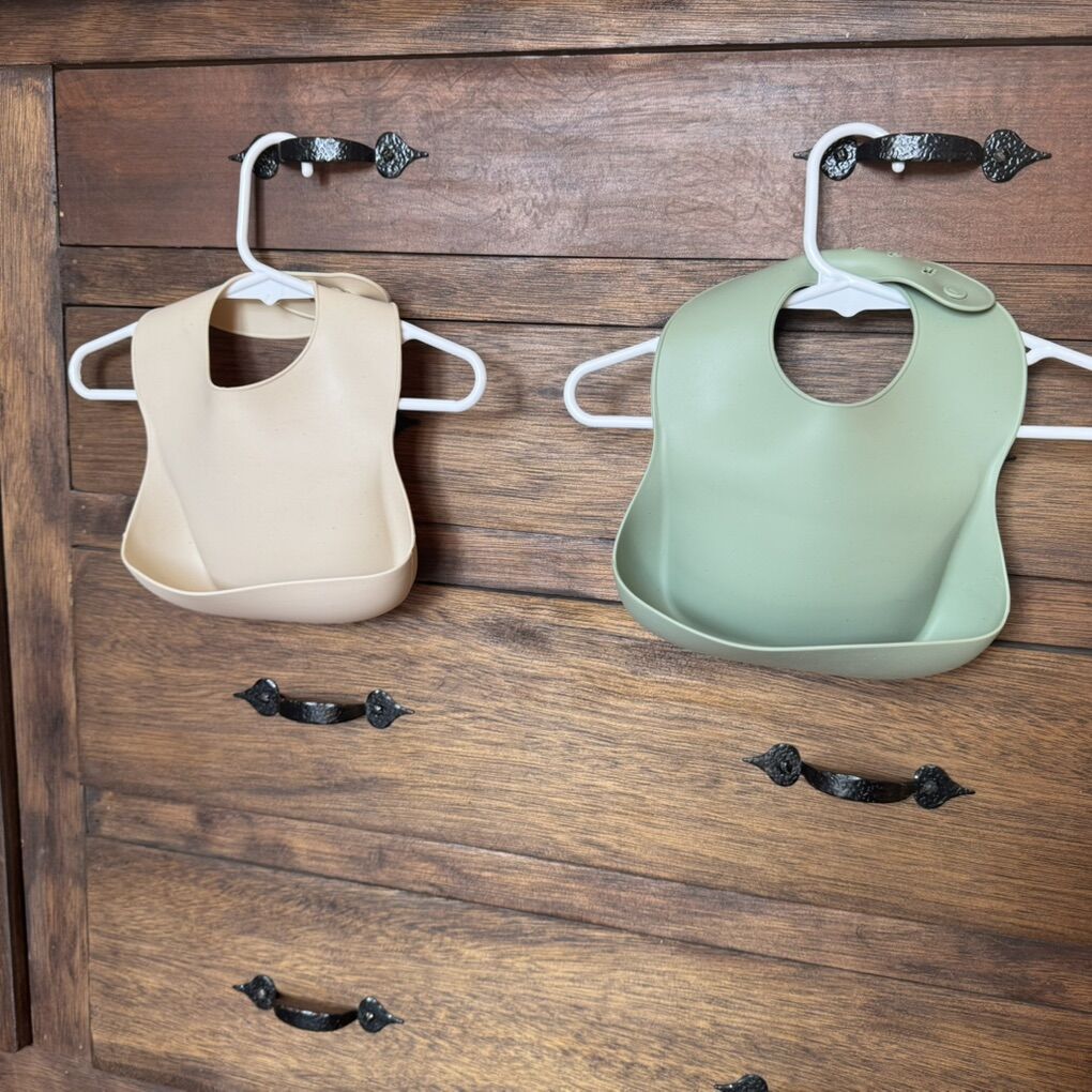 Baby Silicone Feeding Bibs (2) - Dishwasher Safe