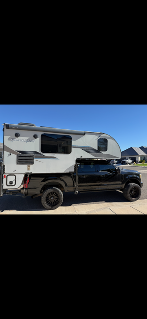 2022 Palomino HS 2901 Truck Camper