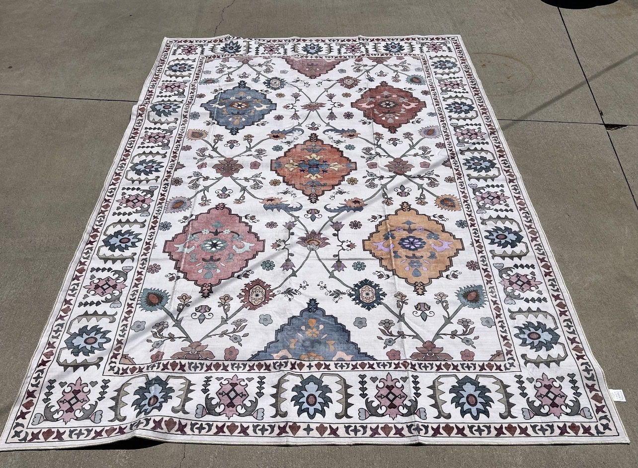Main image 6
