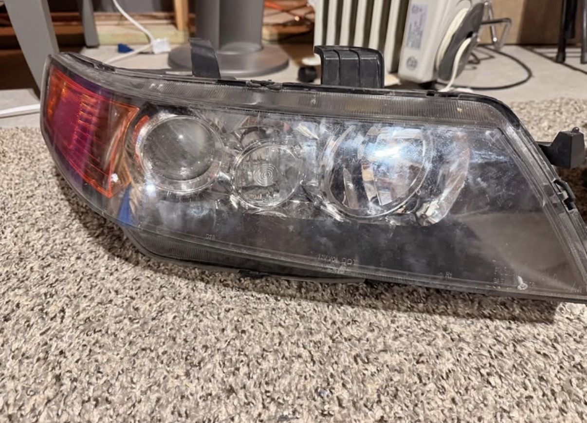 2004-2008 Acura TSX Headlight Housing