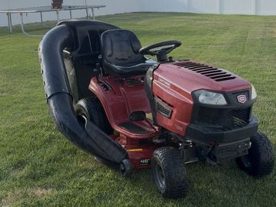 Craftsman T1600 riding lawn mower with gagger